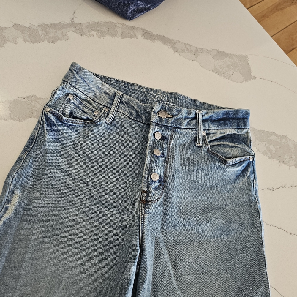 Time and Tru High Rise Light Blue Jeans